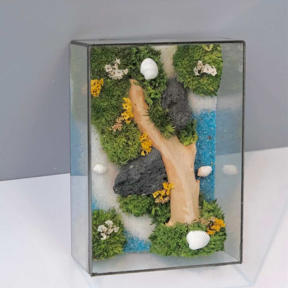 Forest Stream Moss Wall Art – Natural Driftwood & Preserved Moss | Black Glass Frame
